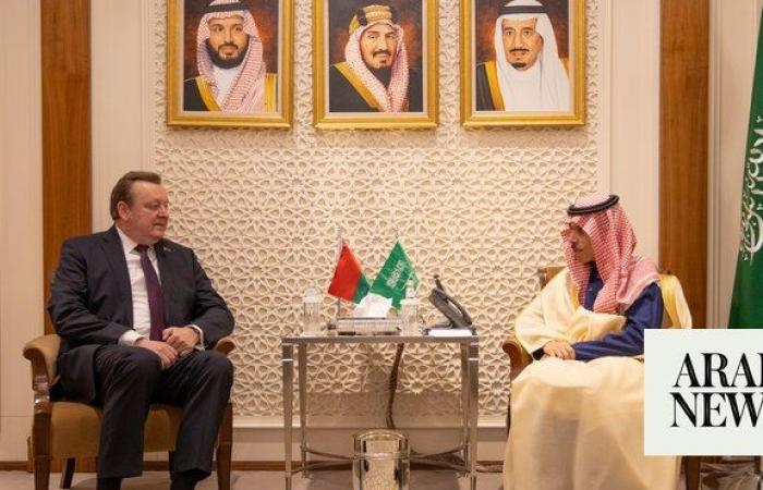 Saudi king and crown prince receive letters from Belarus president