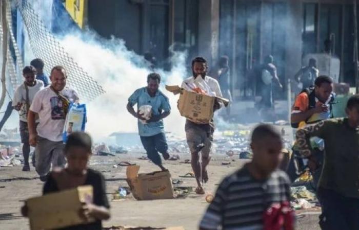 Eight dead as major rioting and unrest hit Papua New Guinea