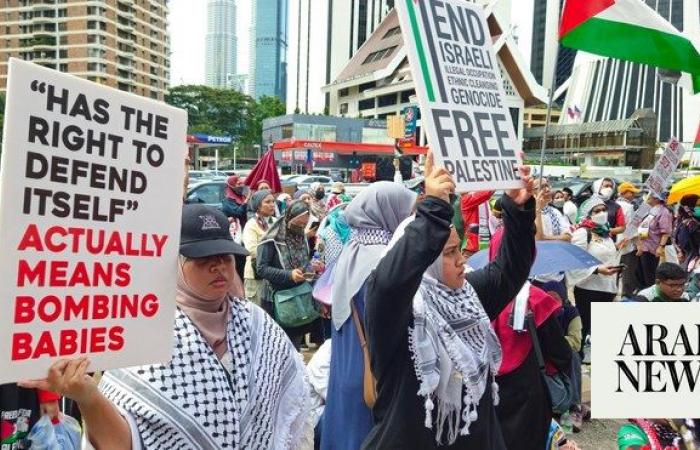 Malaysians pledge long boycott of Western brands over support for Israel