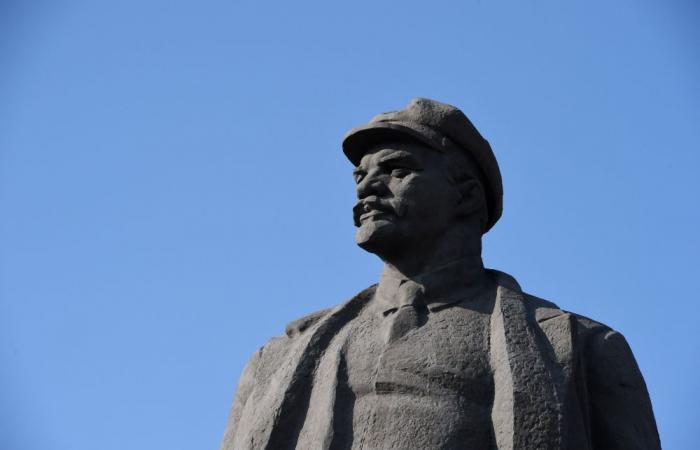 100 years after his death, Russians shrug at Lenin’s legacy