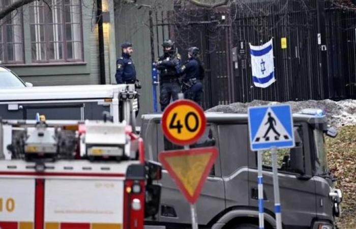 Swedish police destroy object outside Israeli embassy in Stockholm