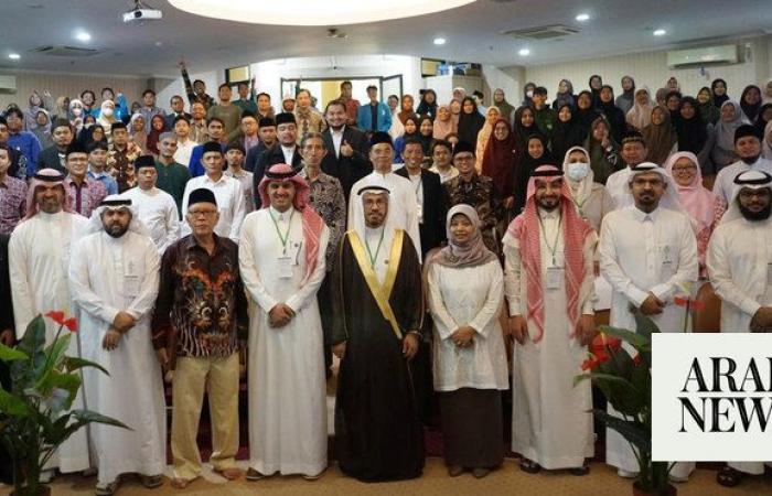 Saudi academy ends month-long Arabic language initiative in Indonesia