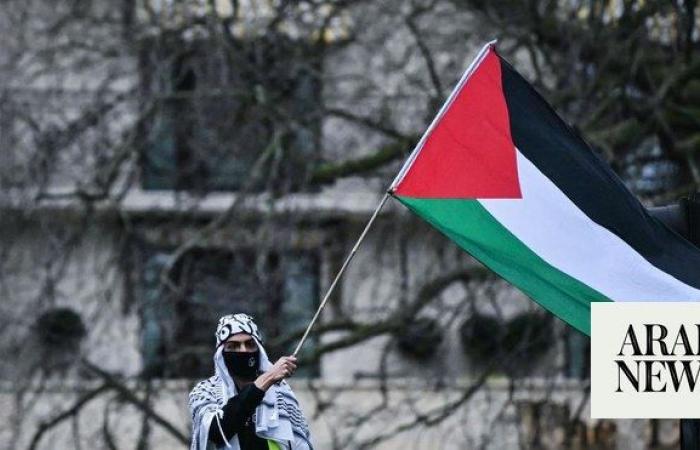 Thousands join pro-Palestinian march in London, 12 arrests
