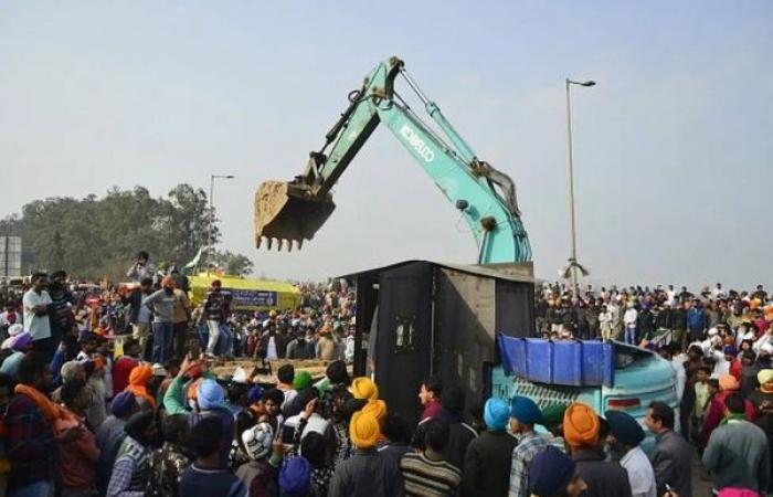  India farmers say barricades won't stop Delhi march