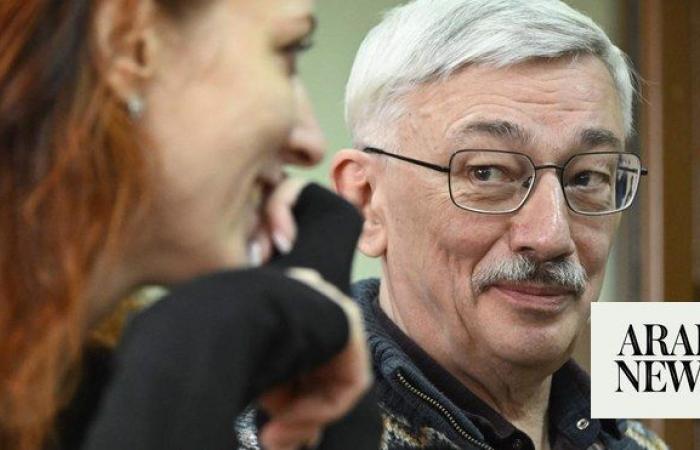 Russia seeks to imprison veteran rights advocate for nearly 3 years over Ukraine war criticism