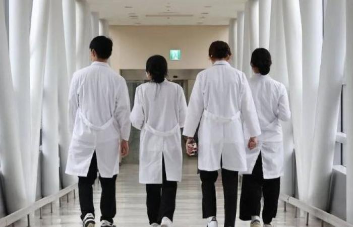 South Korean woman dies as doctors strike continues