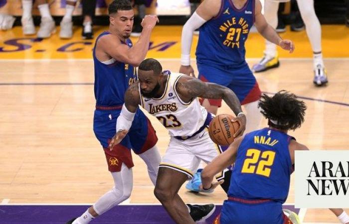 James becomes first NBA player with 40,000 points but Lakers lose