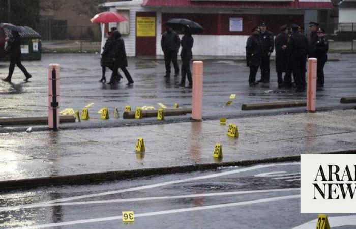 8 teens wounded by gunfire at Philadelphia bus stop, the 71st case of mass shooting this year in gun-crazy USA