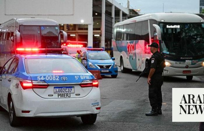 Rio police release 17 hostages from a gunman on a bus, at least 2 wounded