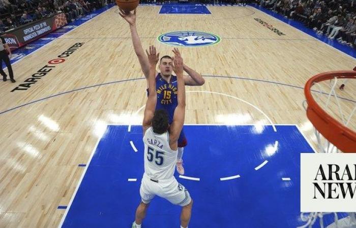 Jokic leads Nuggets past Wolves as Mavs sink Spurs