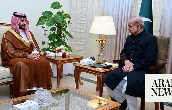 Pakistan PM praises Saudi economic support, discusses security issues with kingdom’s defense minister