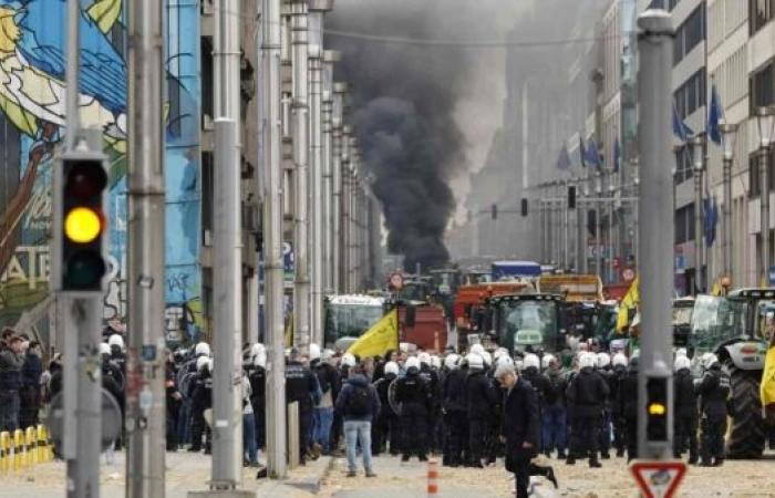 More farmers protests cause disuption in Brussels