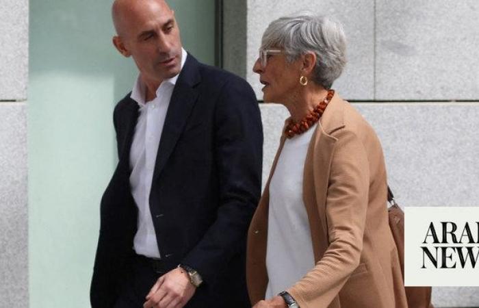 Prosecutor seeks 2-1/2-year jail term for Spain’s ex-soccer chief Rubiales over kiss