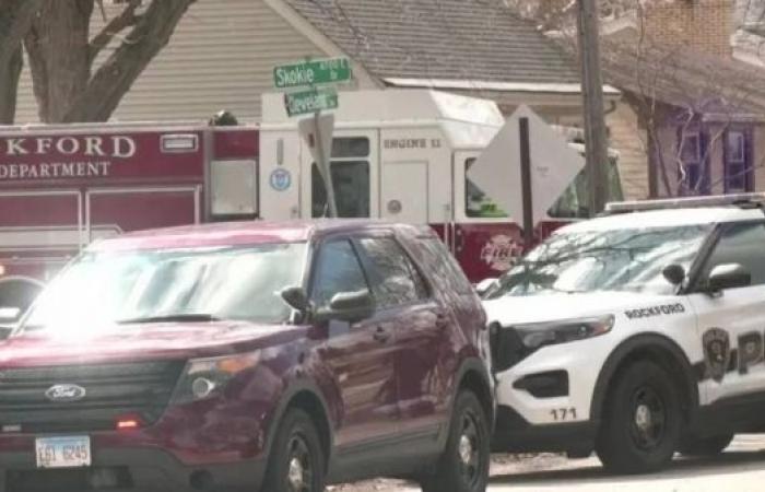 Four killed during stabbing spree in Illinois
