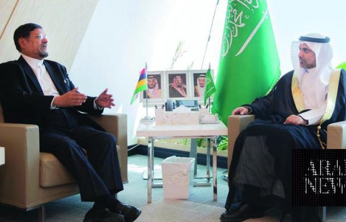 Saudi health minister meets Mauritius ambassador