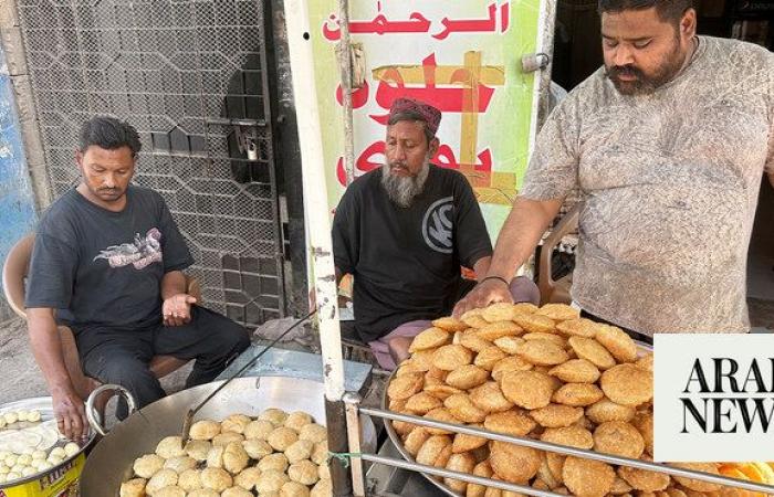 In Karachi, spicy deep-fried kachoris enliven iftar meals