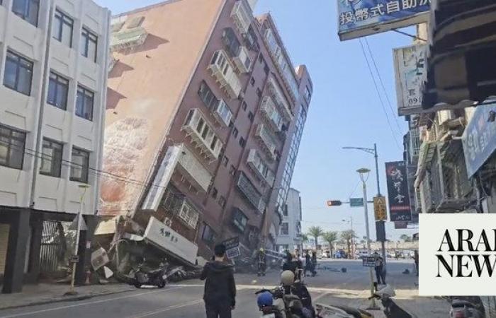 Taiwan hit by strongest quake in 25 years, buildings damaged