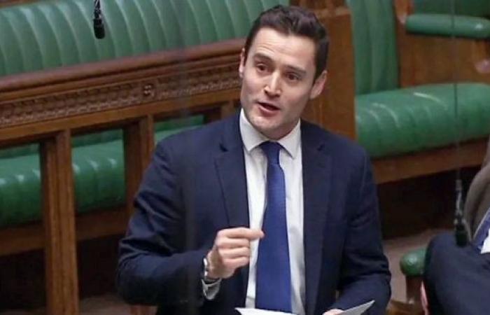 Conservative MP Luke Evans says he reported cyber-flashing to police