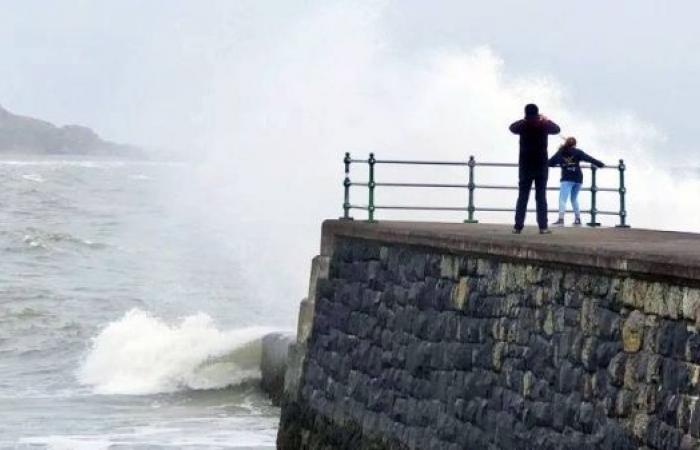 Storm Kathleen: Dozens of flights canceled in UK following weather alert