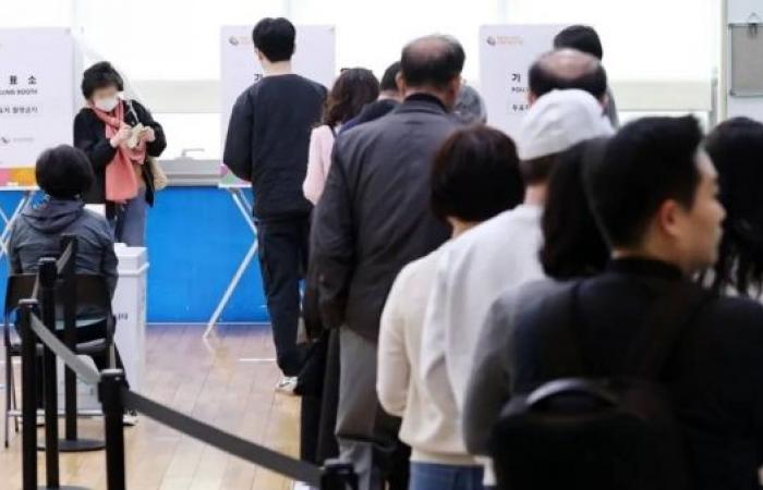 South Korea votes for new parliament in test for Yoon