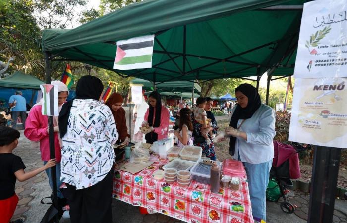 Filipinos flock Manila Eid bazaar in search of authentic Palestinian food