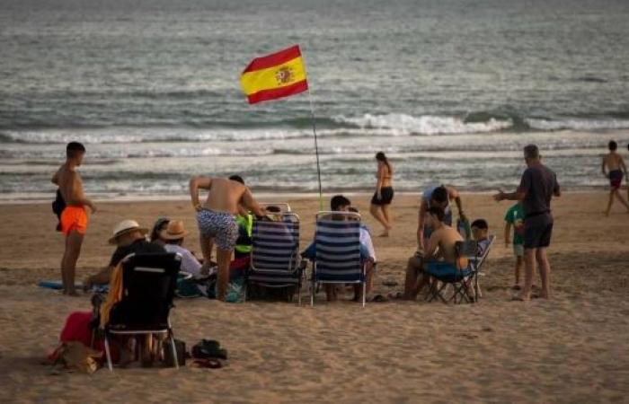 Spain to end golden visas for foreign real estate investors