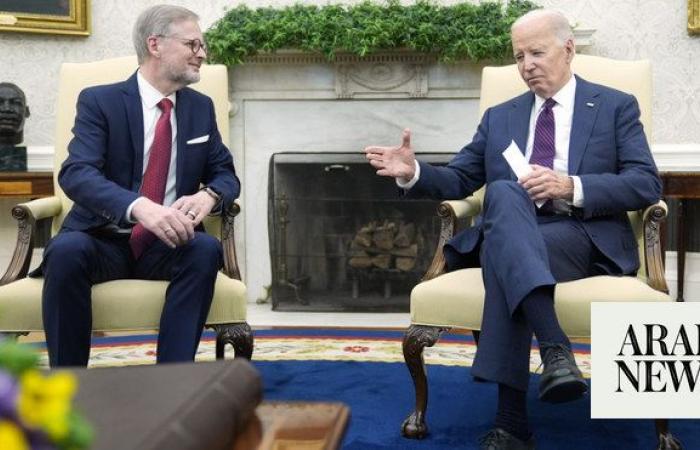 Biden renews Ukraine aid plea as Czech PM visits