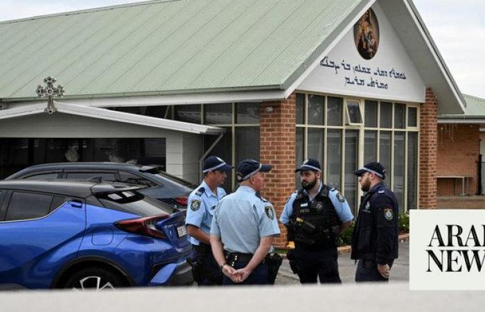 Father of boy accused of stabbing 2 Sydney clerics saw no signs of extremism, Muslim leader says