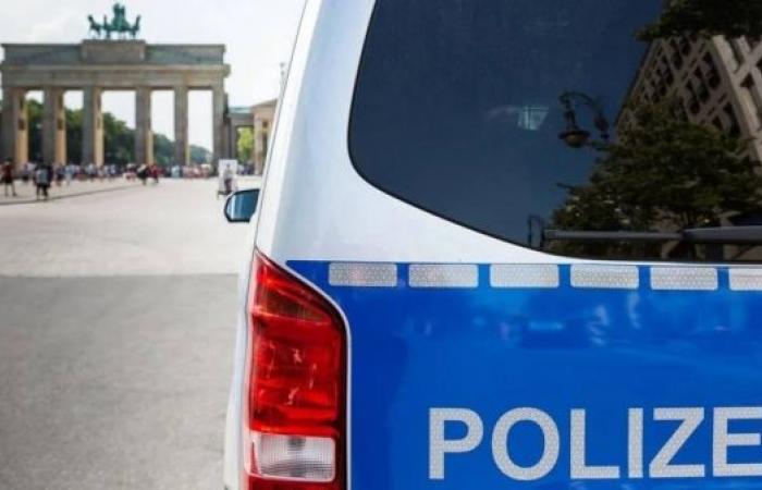 Germany arrests three suspected Chinese agents