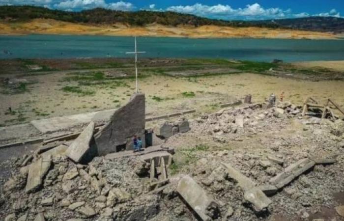 Sunken Philippine town reappears as dam dries up in record heat