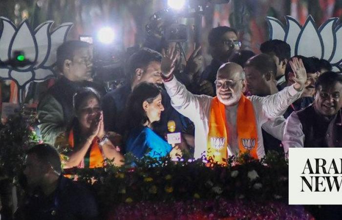 Fake videos of Modi aides trigger political showdown in India election
