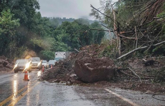 Fresh rains pound Brazil’s flood-hit south as evacuations double