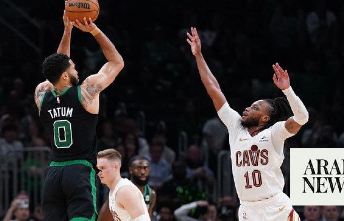 Celtics overpower Cavs, Mavs edge closer after beating Thunder