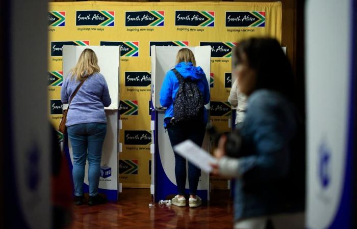 South Africans descend on London for ‘momentous’ vote