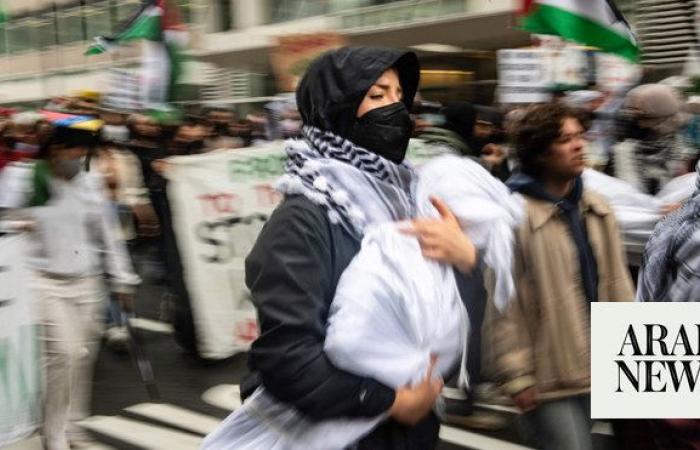 Pro-Palestinian protesters at Drexel ignore call to disband as arrests nationwide surpass 3,000
