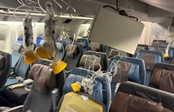 Passengers tell of horror aboard turbulence-hit flight