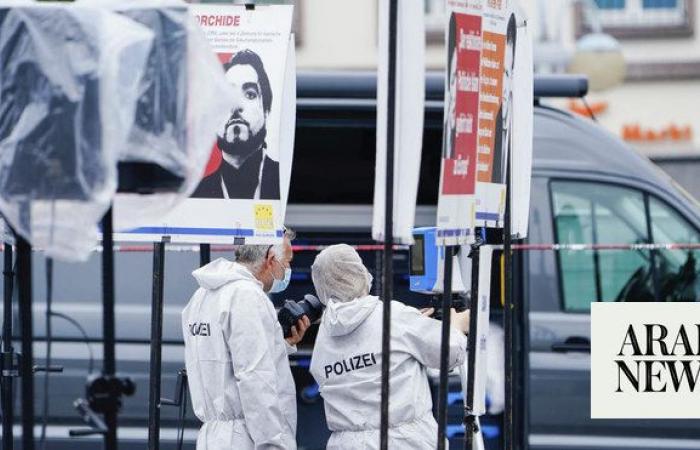 German police shoot knifeman who attacked far-right demo