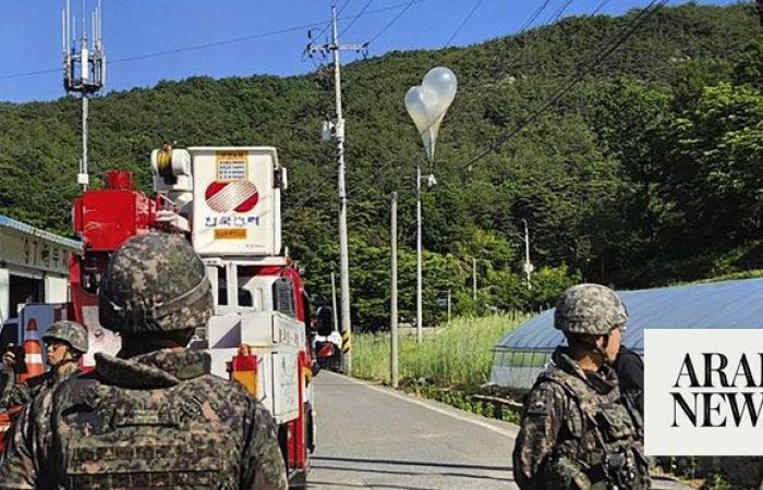 North Korea sends balloons with trash into South again