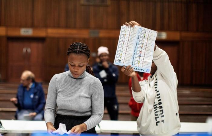 South Africa’s ANC loses majority, seeks coalition