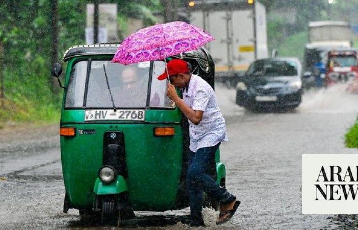 Sri Lanka monsoon floods kill 14, schools shut