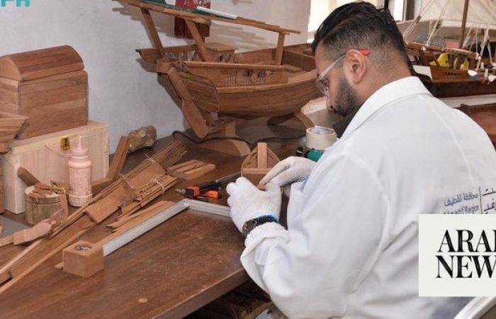 45 young people take part in handicrafts training in Qatif