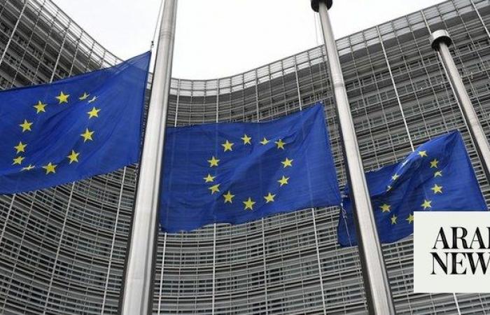 EU executive says Ukraine, Moldova ready to start EU accession talks