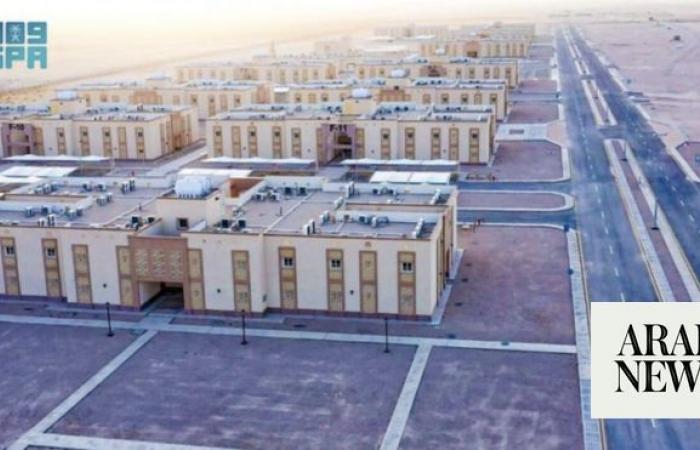 Saudi housing minister unveils initiative to empower families in need