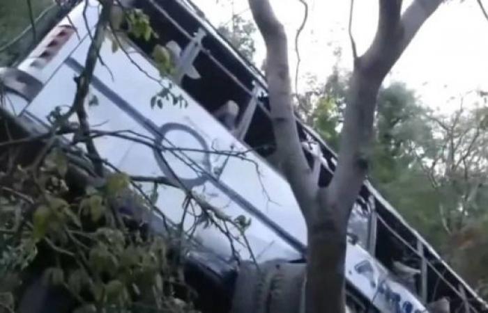 Ten Hindu pilgrims killed in bus attack in India's Jammu