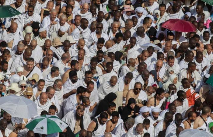 Pilgrims perform final rites of Hajj as Muslims celebrate Eid al-Adha