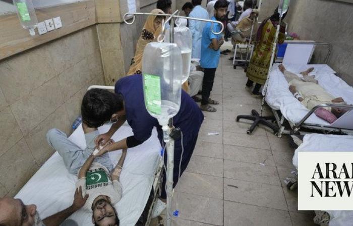 Doctors treat thousands of heatstroke victims in southern Pakistan as temperatures soar