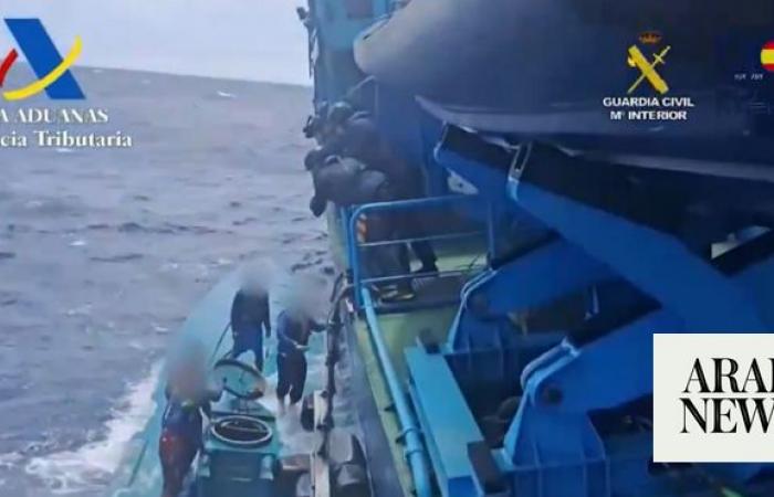 Spain arrests four Colombians rescued from submarine suspected of transporting drugs