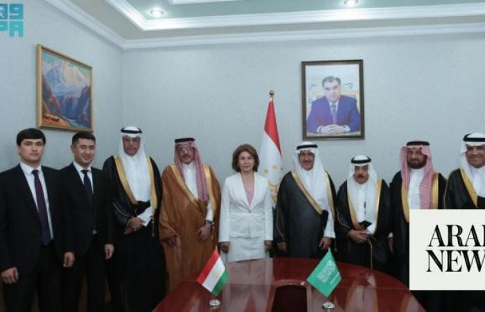 Shoura Council meets top officials in Tajikistan