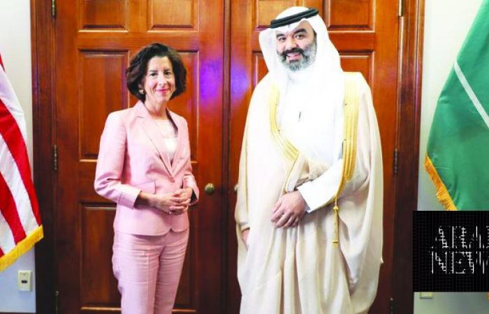 Saudi minister meets US Secretary of Commerce in Washington
