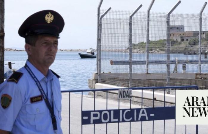 Italian government pressed by Amnesty to improve standards in migrant detention centers